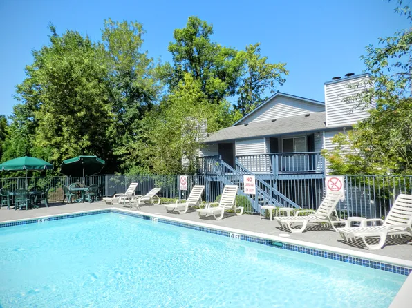 Forest Green Apartments