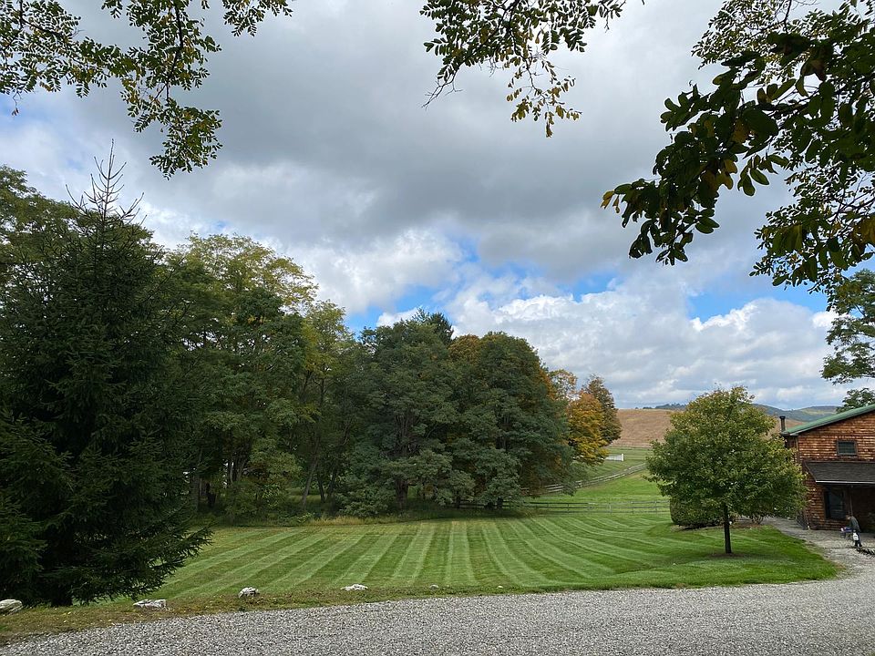 view of the property from the private driveway