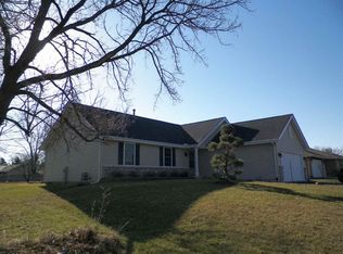 1116 Main St, Pecatonica, IL 61063