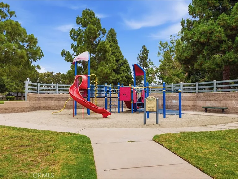 3437 Wimbledon Way — Photo 46
