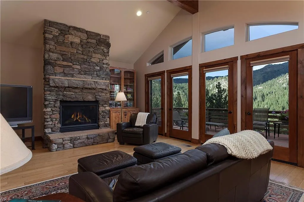 1349 Valais Way photo 1
