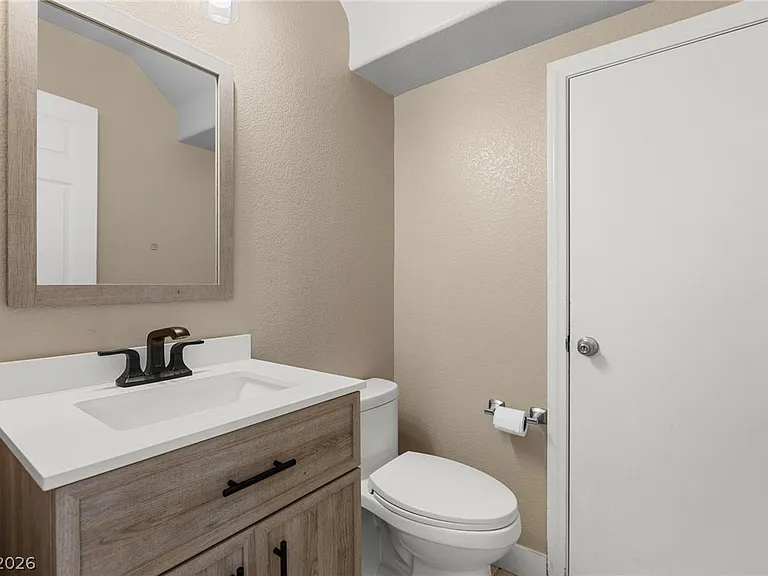 3647 McMurty Ct — Photo 7