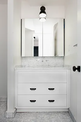 Rented by Bold New York | media 33