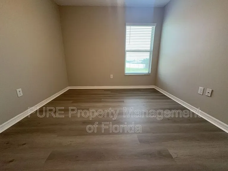 12495 SE 100th Ave — Photo 42