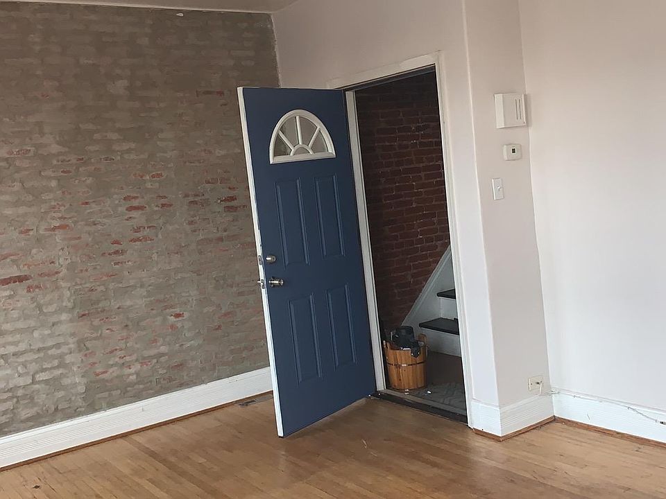 1st image of 1209 W 8th St #2