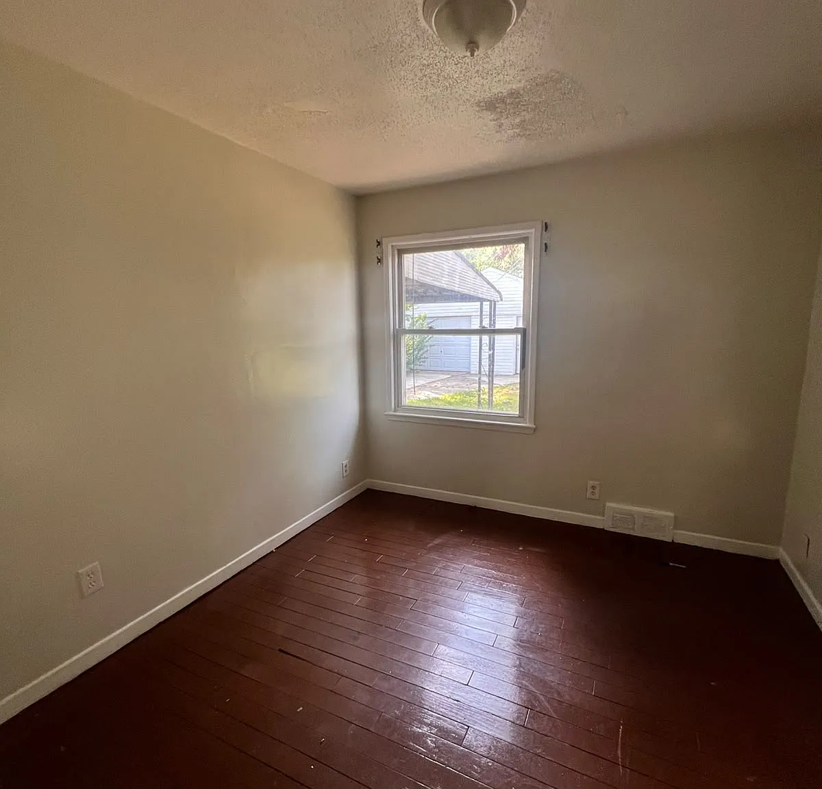 11129 Nottingham Road - Feclau 007 Llc - 1 — Photo 2