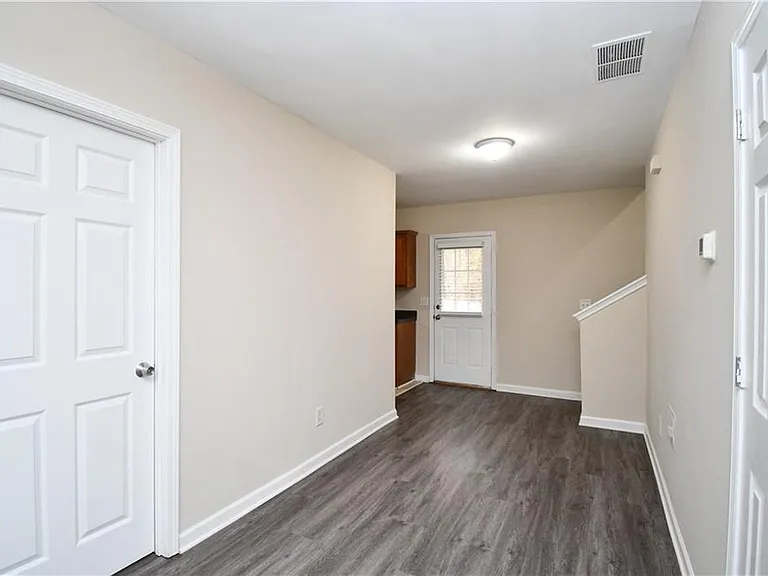 639 Mill Stone Blf #A — Photo 33