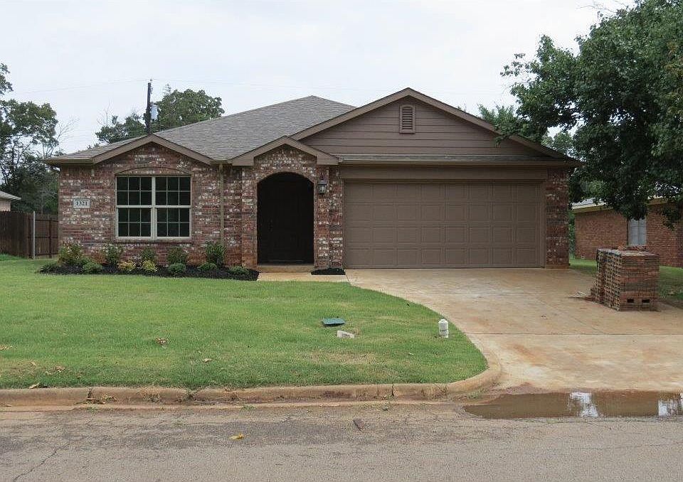 1st image of 1321 Crestview Dr