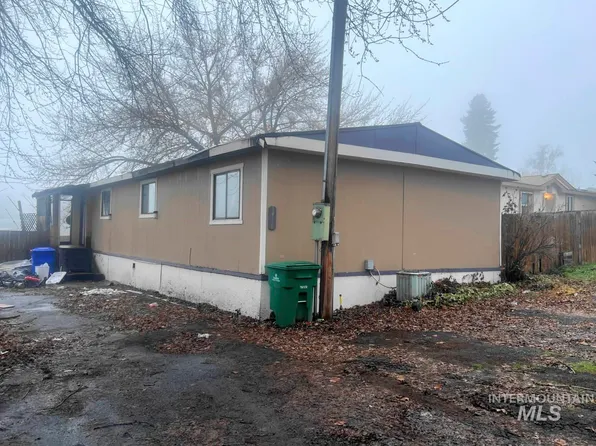 1418 Cedar Ave, Lewiston, ID 83501