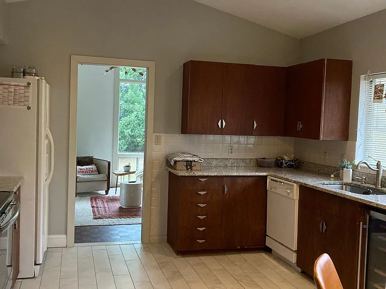 1934 Carrollton Rd — Photo 11