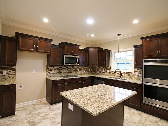 5th image of 528 Summerfield Lot 528