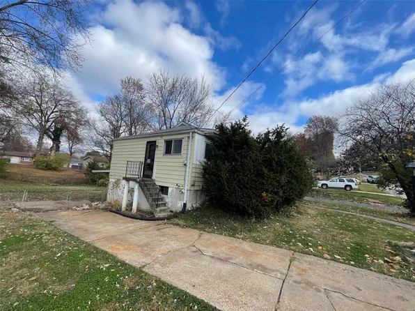 8449 Betty Lee Ave, Saint Louis, MO 63114