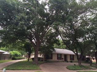 210 Hockaday Ave, Garland, TX 75043