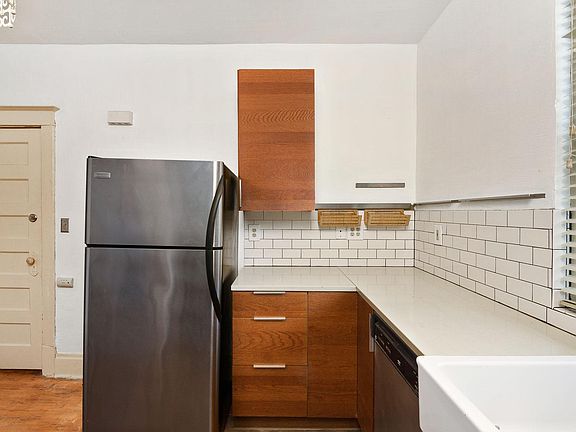 5th image of 705 E 26th St APT 2