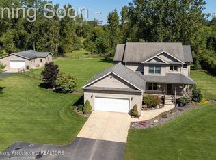 8800 Leverett Rd, Grand Ledge, MI 48837