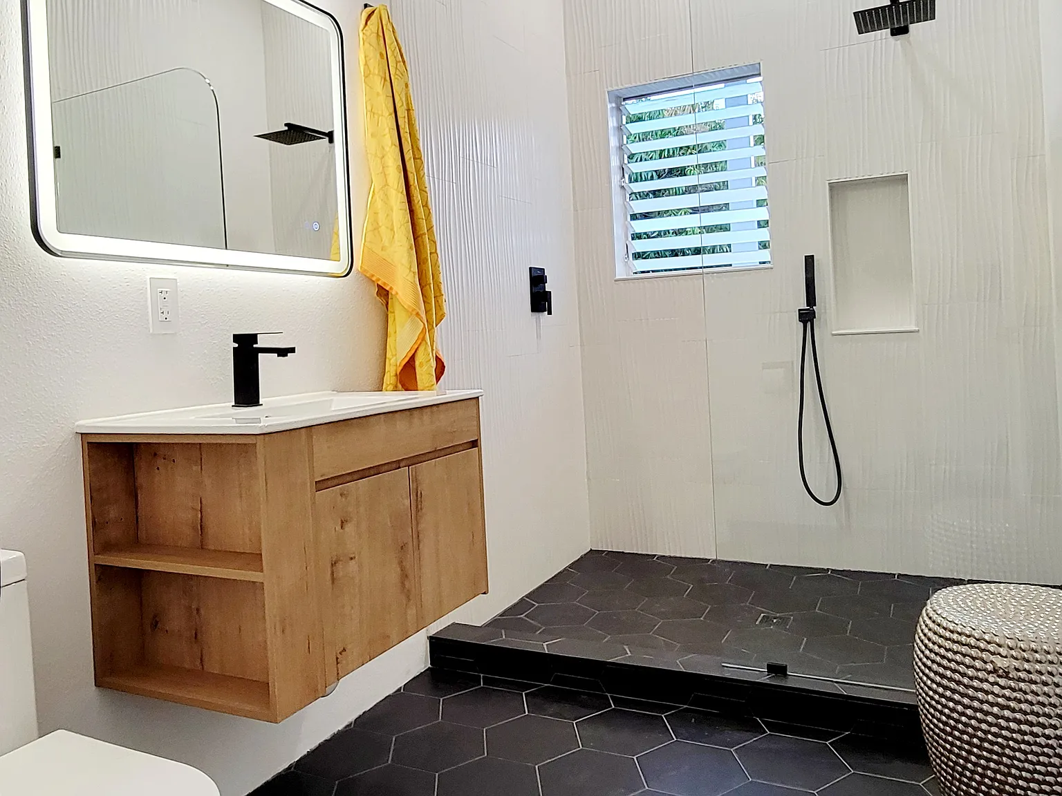 4506 Moho Rd — Photo 3