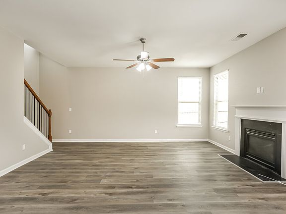 4th image of 4580 Roseman Trl