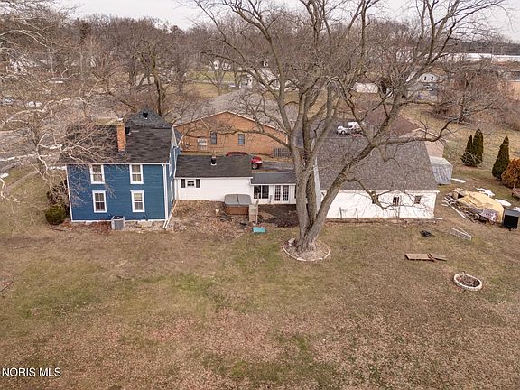 5th image of 1195 Farnsworth Rd