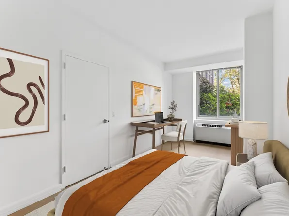 888 Main Street image 3 of 19