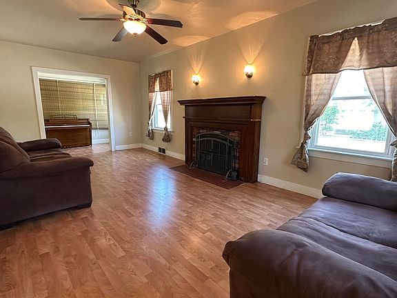 3rd image of 6804 Carolina Ave