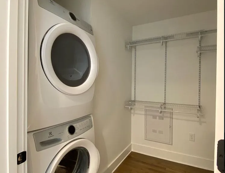 Lofts At Abrams Fixtures — Photo 52