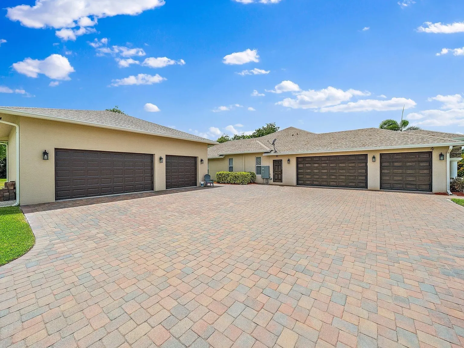 4 bed, 2628 sqft, $6,750 — Photo 2
