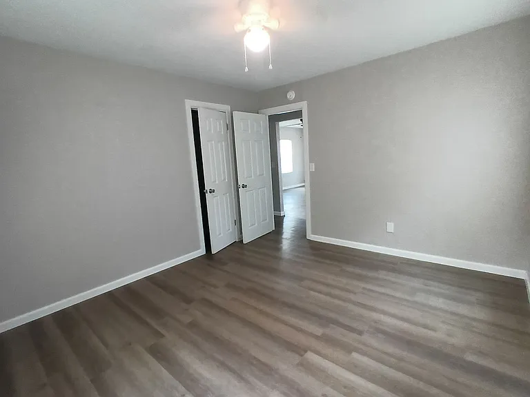 404 Mid America Blvd — Photo 22