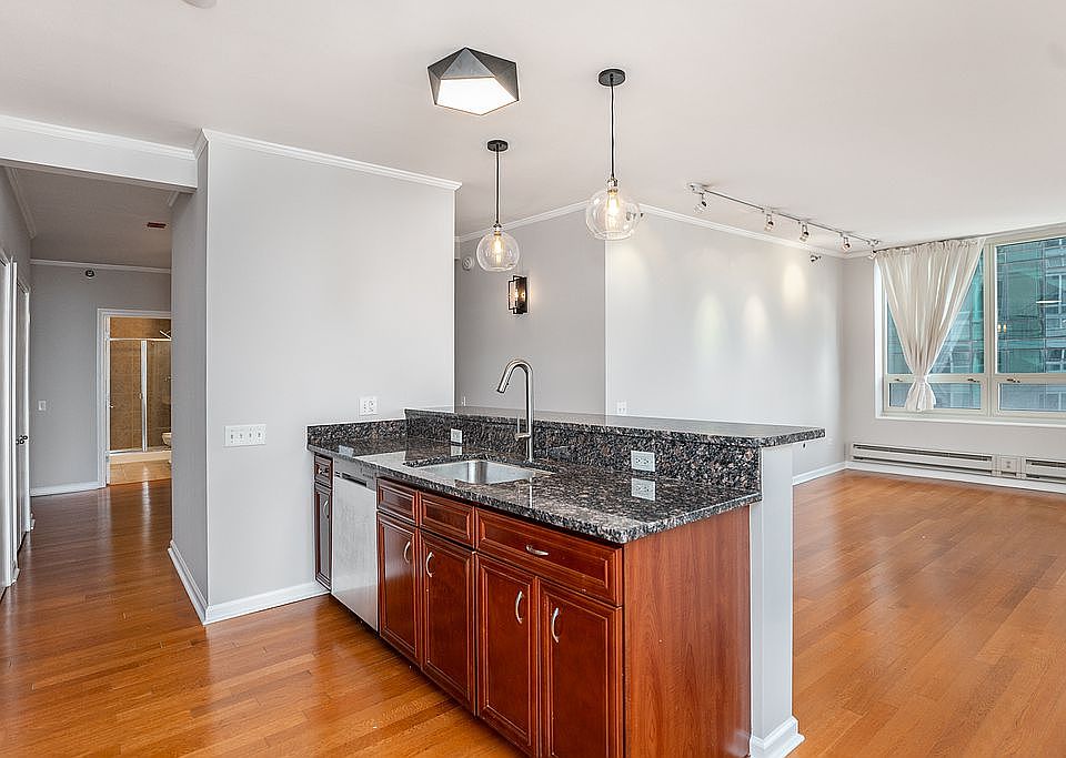 1st image of 1111 S Wabash Ave APT 1004