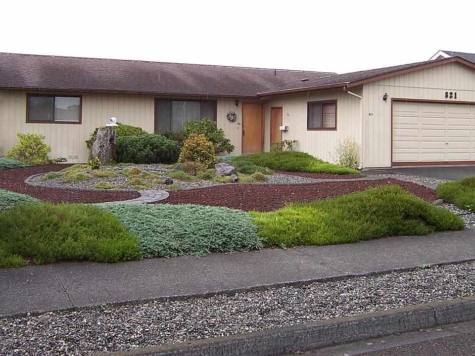 1st image of 821 E Alder St