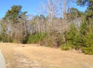 104 Kings Harbor Dr, Holly Ridge, NC 28445