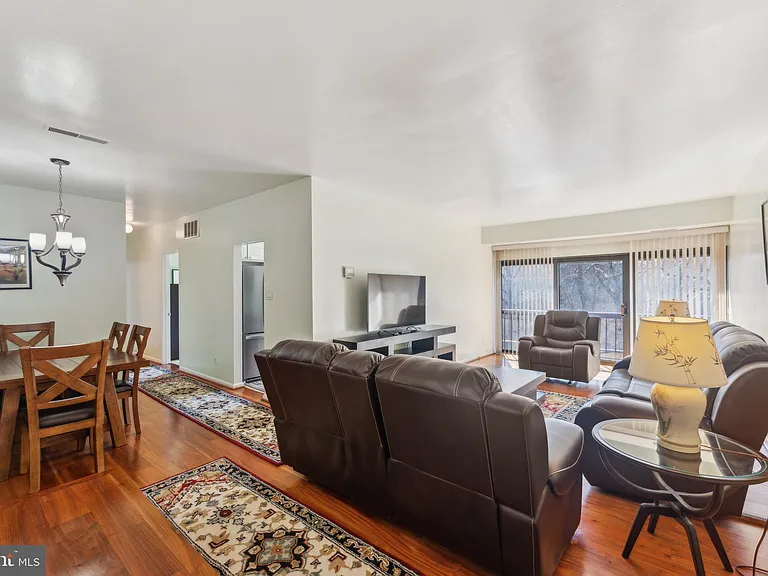12712 Veirs Mill Rd — Photo 4