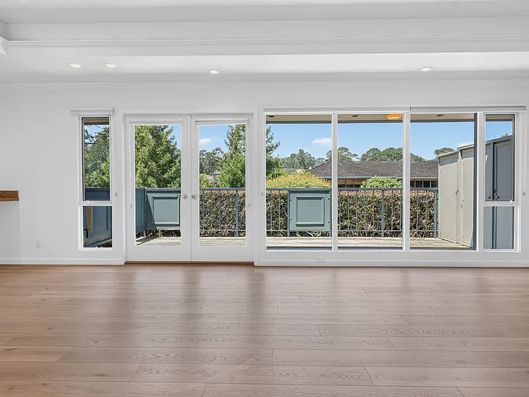 79 Del Mesa Carmel — Photo 4