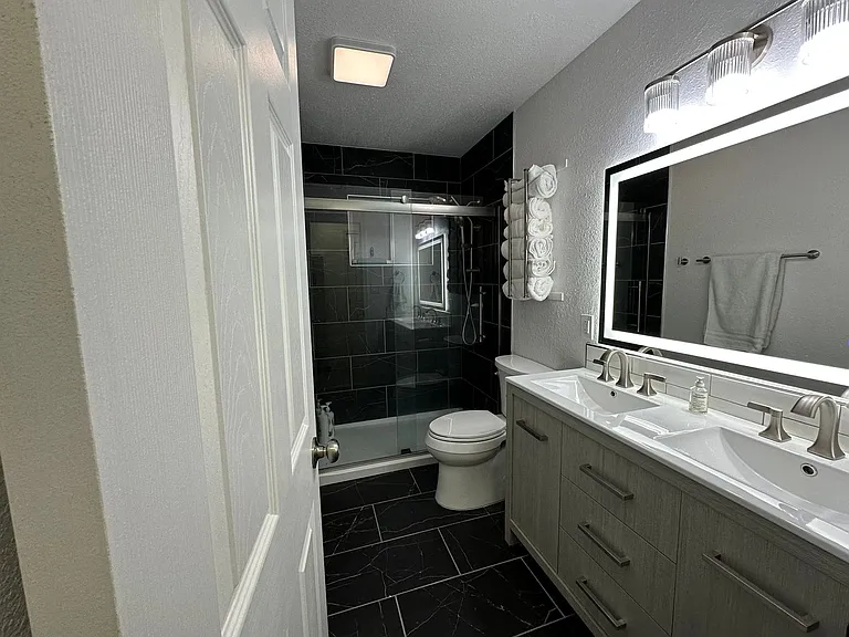 1083 Aspenwald Rd #A — Photo 47