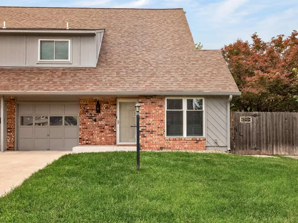 5624 SW Foxcroft North Cir Unit 3, Topeka, KS 66614