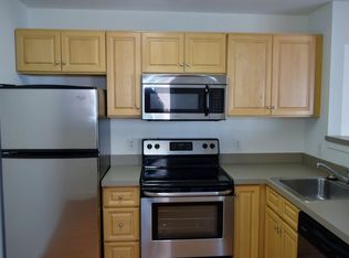 1024 N 3rd St APT 302, Philadelphia, PA
