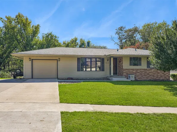 1305 W Clinton Ave, Indianola, IA 50125