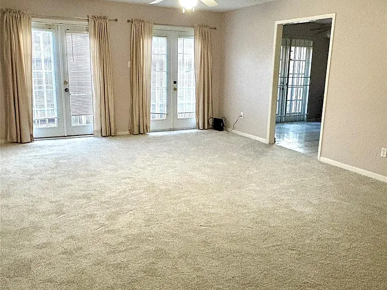 14213 Lost Meadow Ln — Photo 22