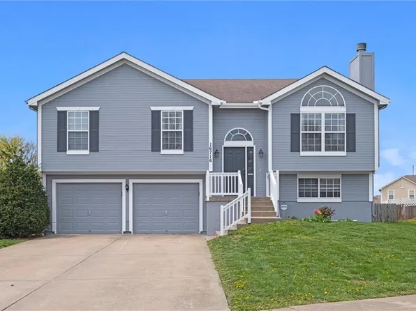 16716 Branson Dr, Belton, MO 64012