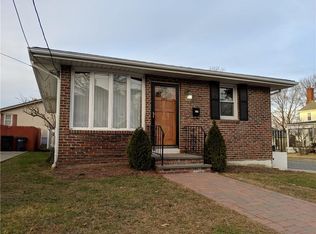 107 Roanoke St, Providence, RI 02908