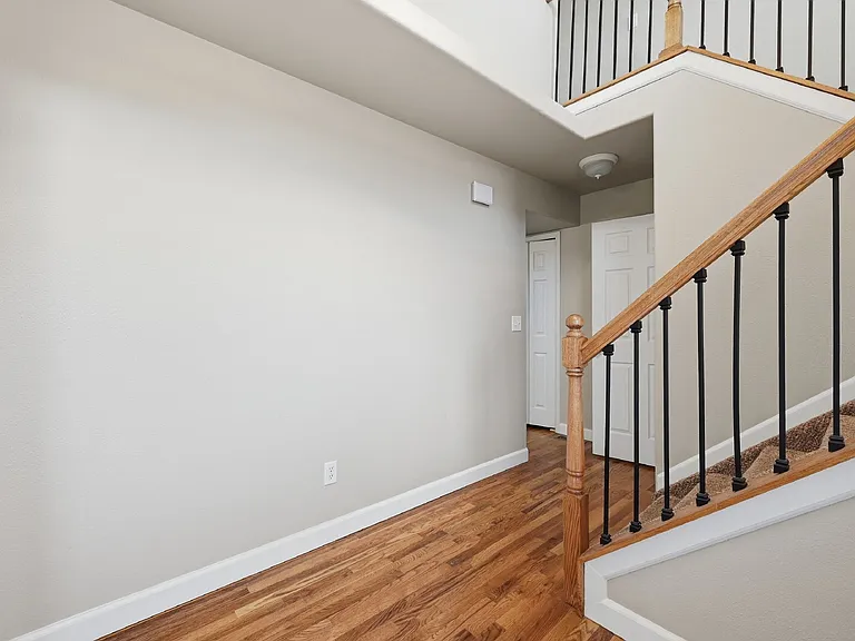 7338 Allens Park Dr — Photo 4
