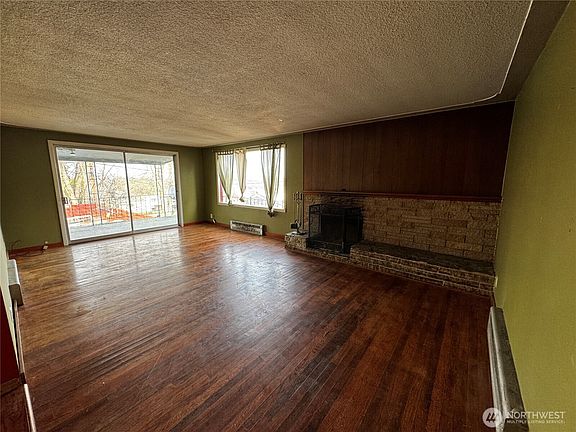 2nd image of 1050 S Grant Street