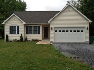 728 Dixon Dr, Stevensville, MD 21666