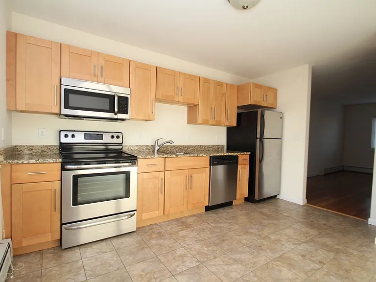 143 1/2 S Main St — Photo 7