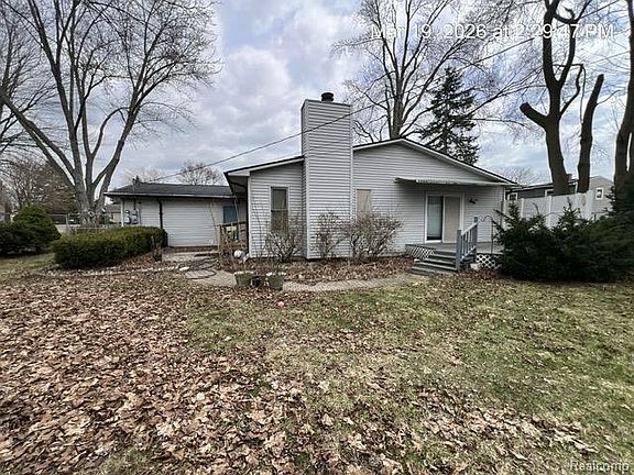 2nd image of 3024 Longview Ave
