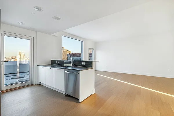 Rented by Olnick Organization | media 4