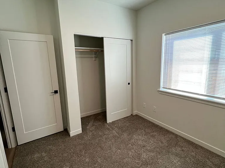 2518 N Benjamin Ln — Photo 15