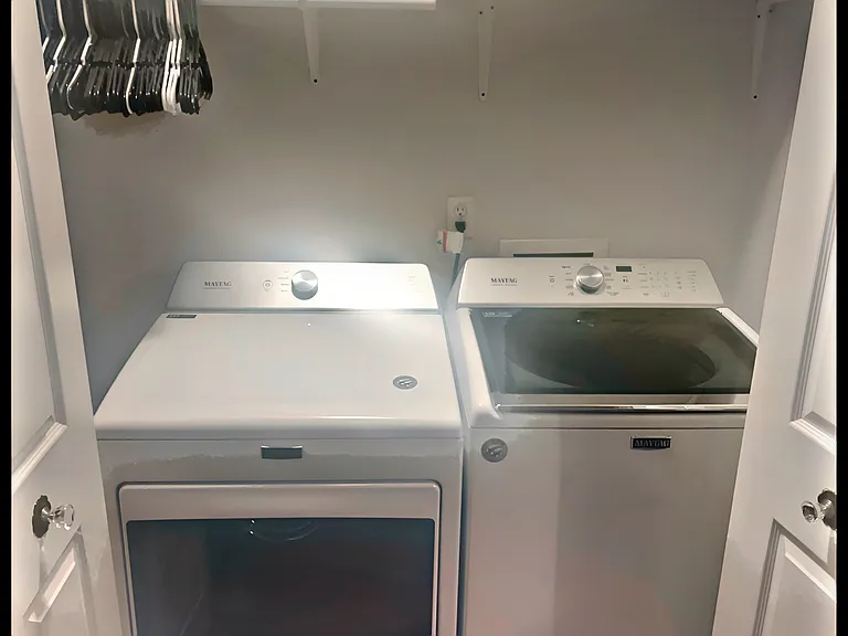 403 Cheryl Dr — Photo 17