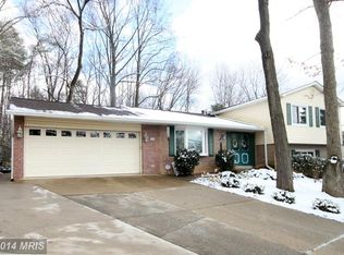 4033 Olley Ln, Fairfax, VA 22032