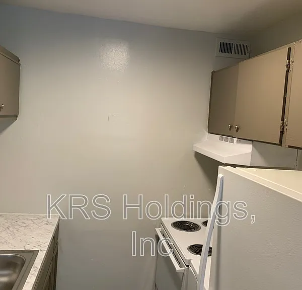 1227 Nelson St #A — Photo 5