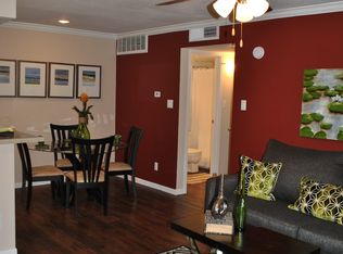 1800 El Paseo St APT 409, Houston, TX 77054